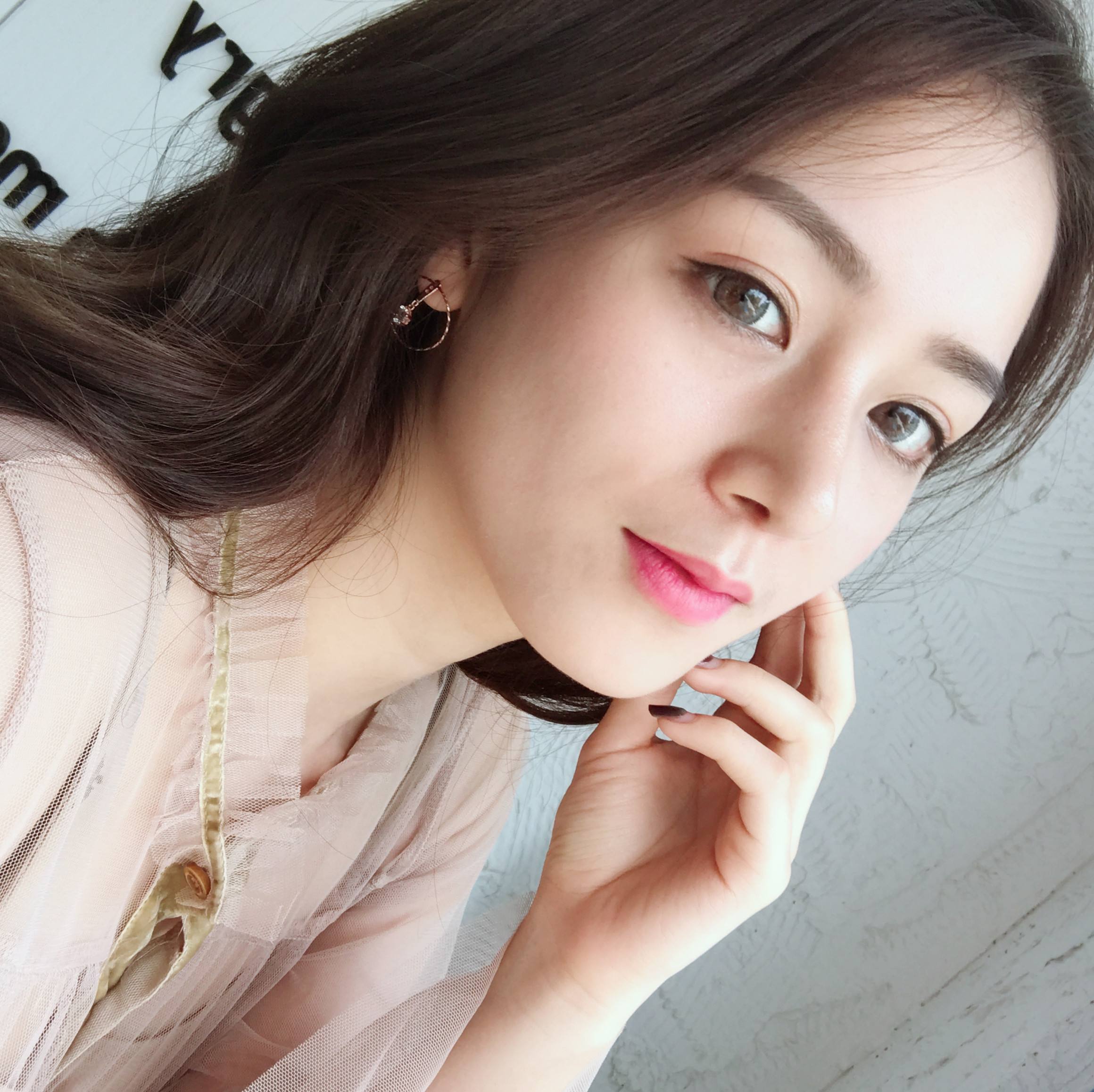 上海九院自體隆鼻價格是多少？陳付國和李圣利哪個醫生做的好？