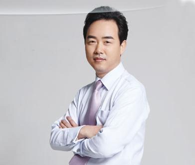 北京鼻修復(fù)專家巫文云和李勁良哪個好？