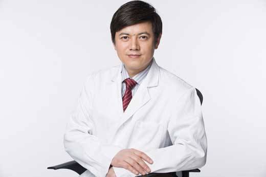 上海九院脂肪填充全臉哪個醫生好？